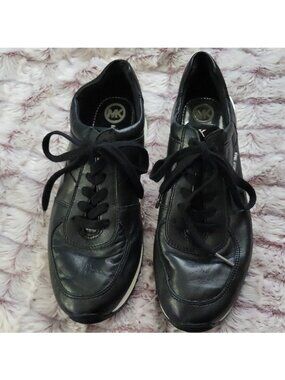 Michael Kors Women’s Black Leather Sneakers Size 10M Minimal Wear  Classic MK